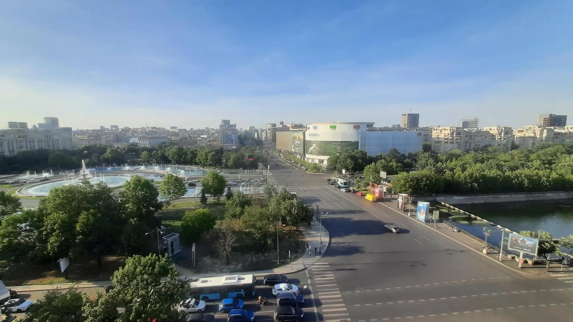 Homestay Penthouse Ultracentral Apartment Bucharest